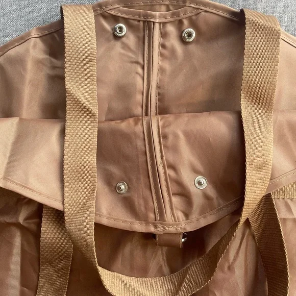 Authentic Burberry Khaki Garment Bag Never Used - Picture 8 of 8